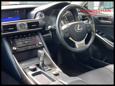 2018 Lexus IS - photo 8