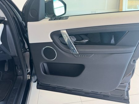 2025 Land Rover Discovery Sport - photo 13