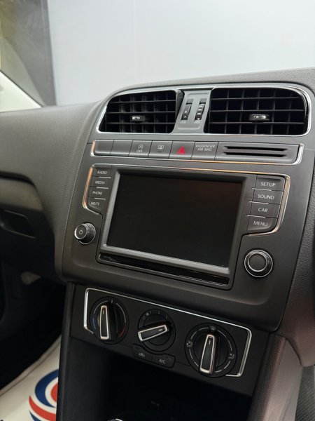 2015 Volkswagen Polo - photo 12