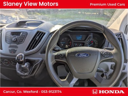 2019 Ford Transit - photo 7