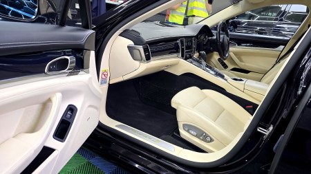 2016 Porsche Panamera - photo 16