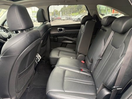 2025 Kia Sorento - photo 7