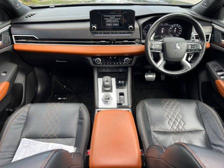 2022 Mitsubishi Outlander - photo 11