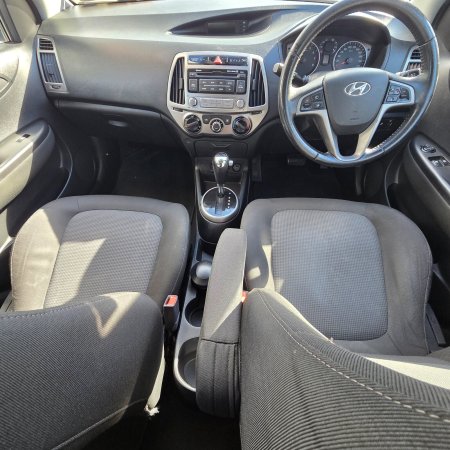 2013 Hyundai i20 - photo 17