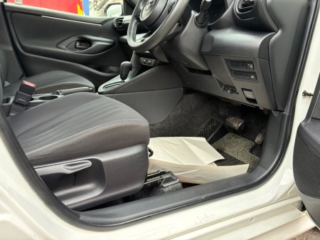 2021 Toyota Yaris - photo 10