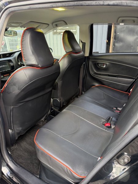 2017 Toyota Vitz - photo 9