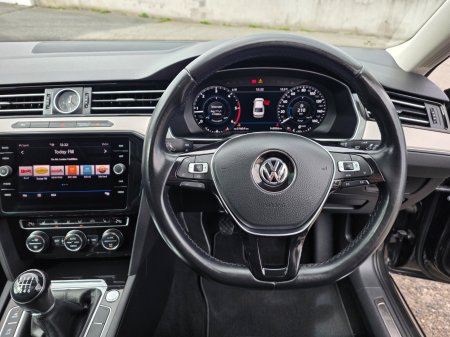 2019 Volkswagen Passat - photo 19
