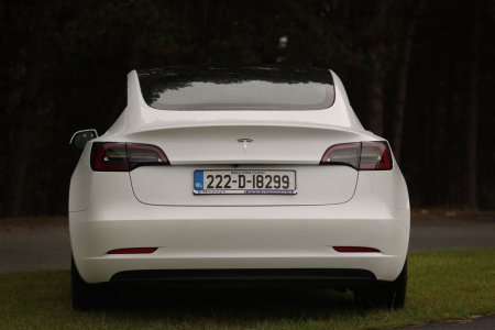 2022 Tesla Model 3 - photo 4