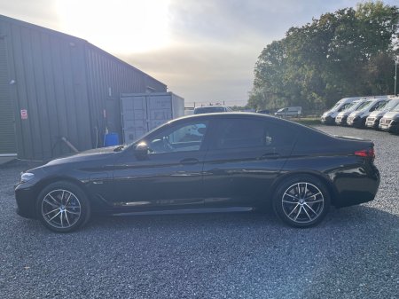 2022 BMW 5-Series - photo 9