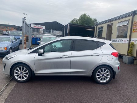 2020 Ford Fiesta - photo 7