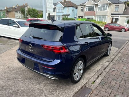 2023 Volkswagen Golf - photo 3