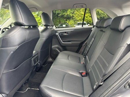 2021 Toyota RAV4 - photo 7