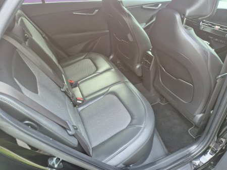 2023 Kia Niro - photo 10