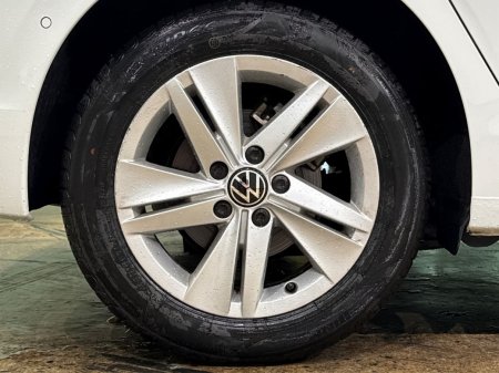 2022 Volkswagen Golf - photo 10