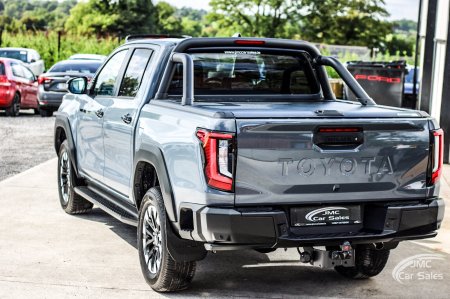 2026 Toyota Hilux - photo 13