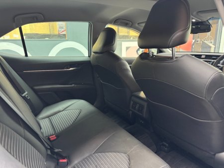 2019 Toyota Camry - photo 18