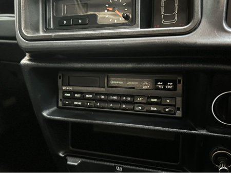 1993 FORD SIERRA S 2.0i COSWORTH 4X4 SAPPHIRE - photo 30