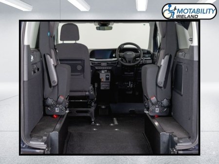 2026 Ford Tourneo Connect - photo 6