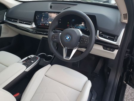 2026 BMW iX1 - photo 6