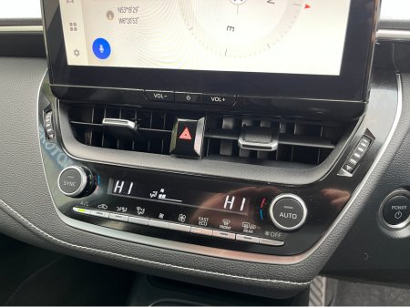 2025 Toyota Corolla - photo 17