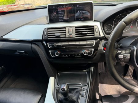 2017 BMW 3-Series - photo 12