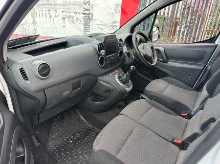 2018 Peugeot Partner - photo 17