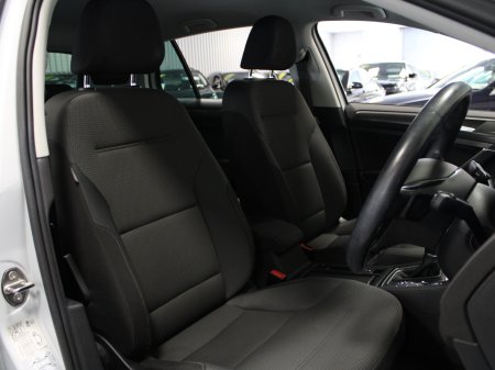 2019 Volkswagen Golf - photo 26