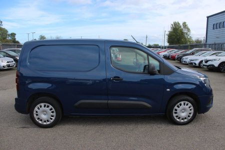 2020 Vauxhall Combo - photo 2