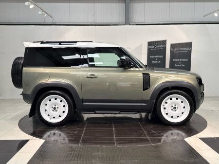 2025 Land Rover Defender - photo 8