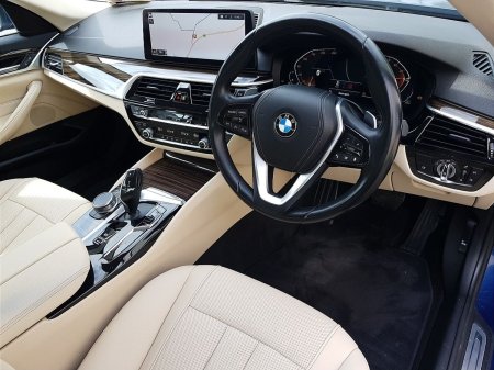 2023 BMW 5-Series - photo 6