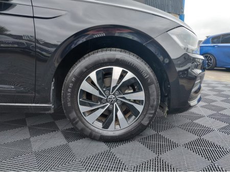 2021 Volkswagen Polo - photo 2