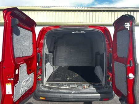 2024 Ford Transit Courier - photo 7