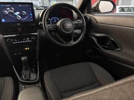 2026 Toyota Yaris Cross - photo 9