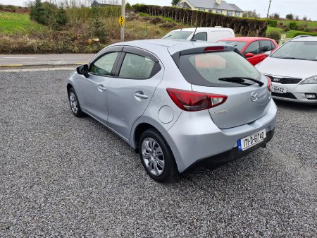 2017 Mazda Demio - photo 3