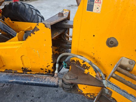 0 HITACHI  - photo 9