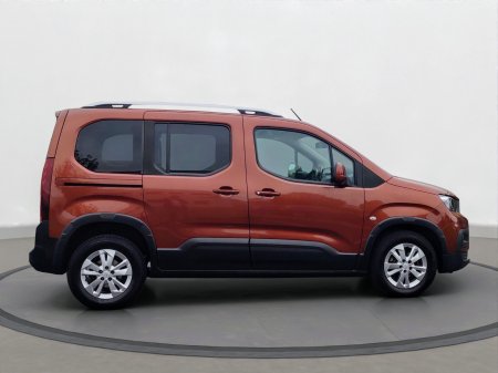 2021 Peugeot Rifter - photo 17