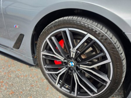 2022 BMW 5-Series - photo 27
