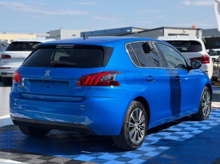 2021 Peugeot 308 - photo 7