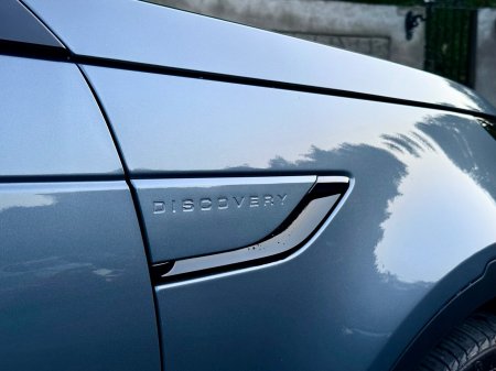 2021 Land Rover Discovery - photo 4