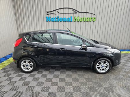 2017 Ford Fiesta - photo 2