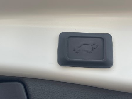 2020 Toyota RAV4 - photo 9