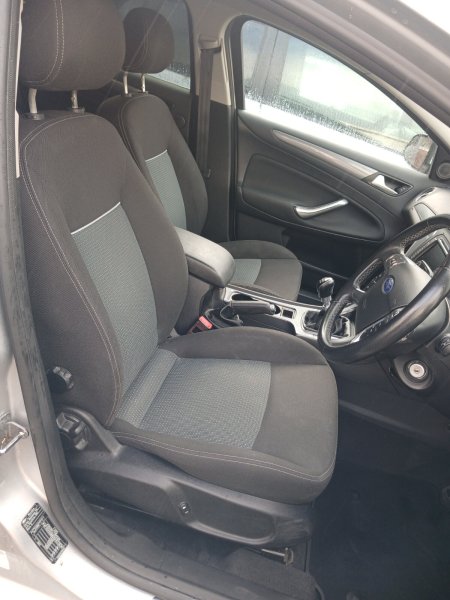 2014 Ford Mondeo - photo 25