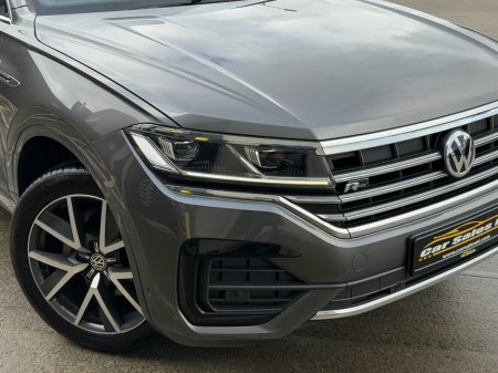 2019 Volkswagen Touareg - photo 6