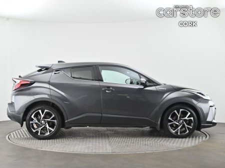 2022 Toyota C-HR - photo 2
