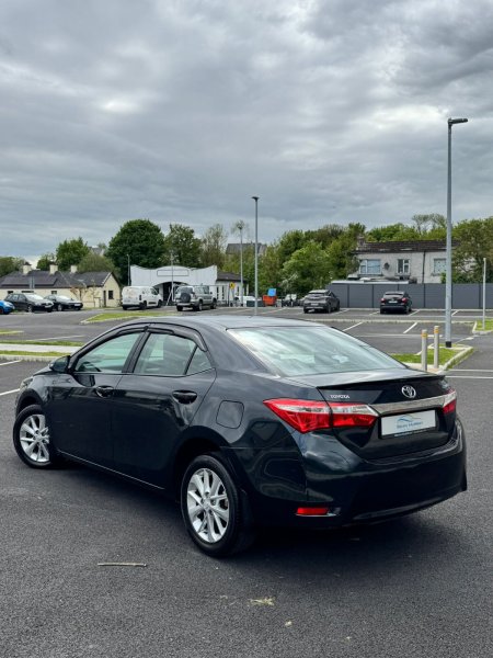 2014 Toyota Corolla - photo 5