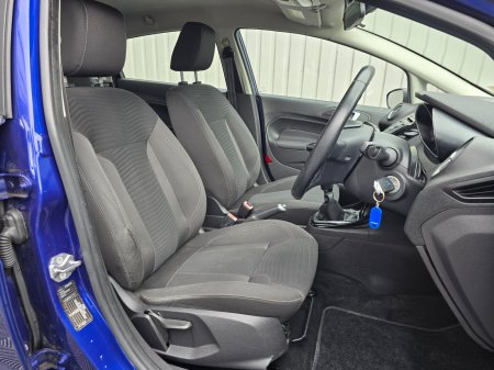 2015 Ford Fiesta - photo 12
