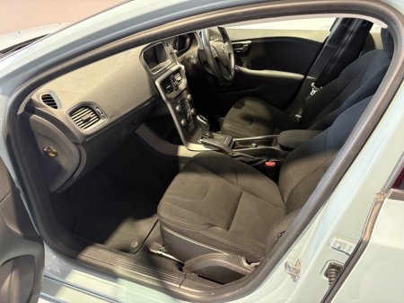 2018 Volvo V40 - photo 9
