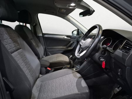 2022 Volkswagen Tiguan - photo 15