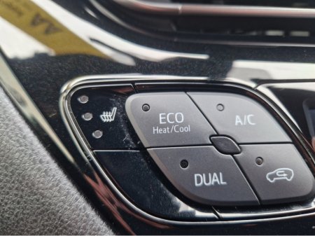 2017 Toyota C-HR - photo 35