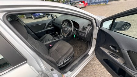 2010 Toyota Avensis - photo 7